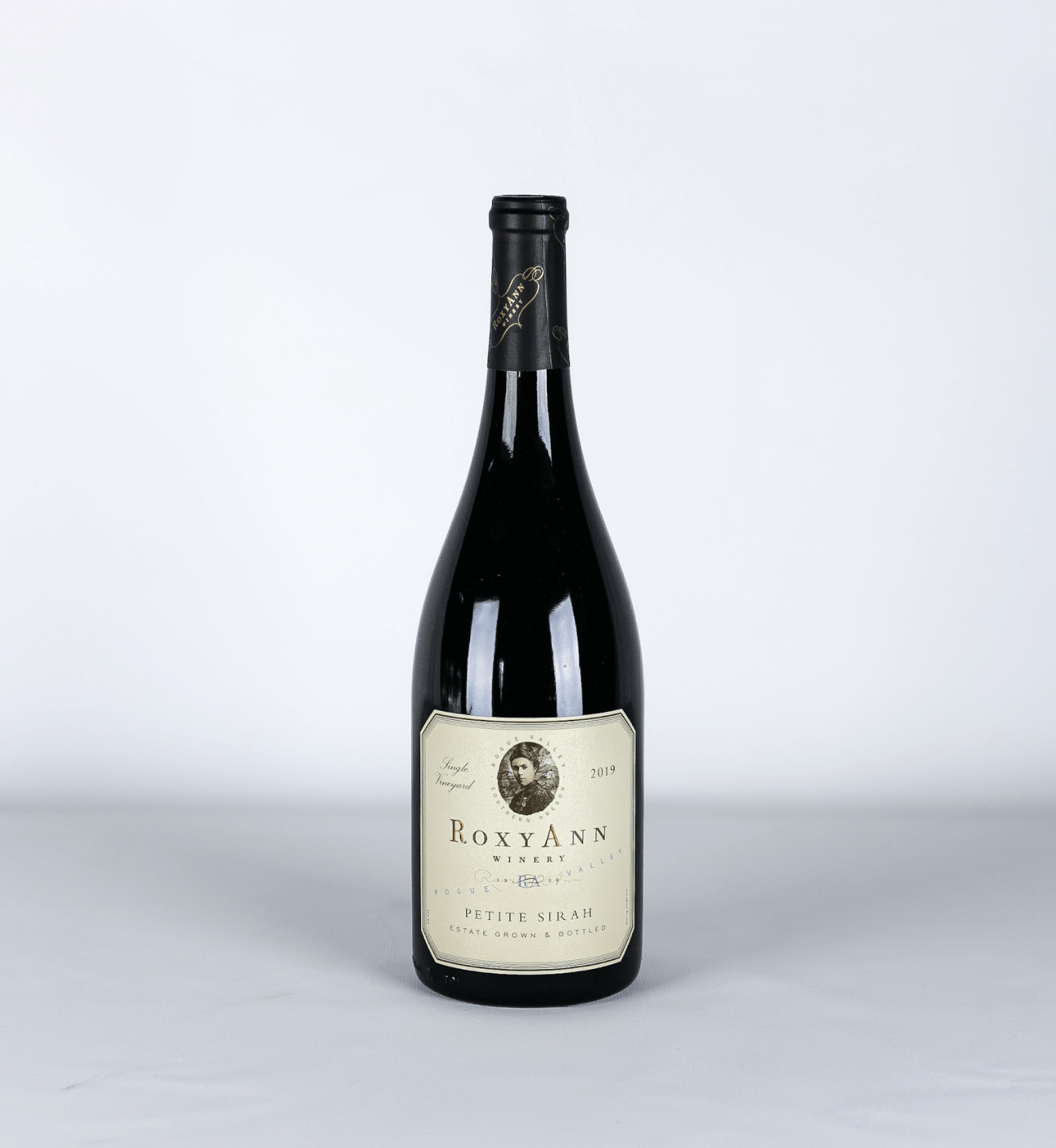 An image of the RoxyAnn Winery Petite Sirah. This robust red wine makes an earthy and luxurious addition to any fall wine cocktail.